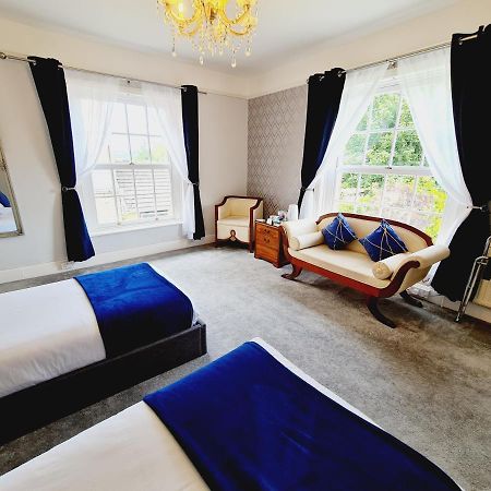Beaufort Lodge - Central Location & Free Parking Taunton Exterior photo