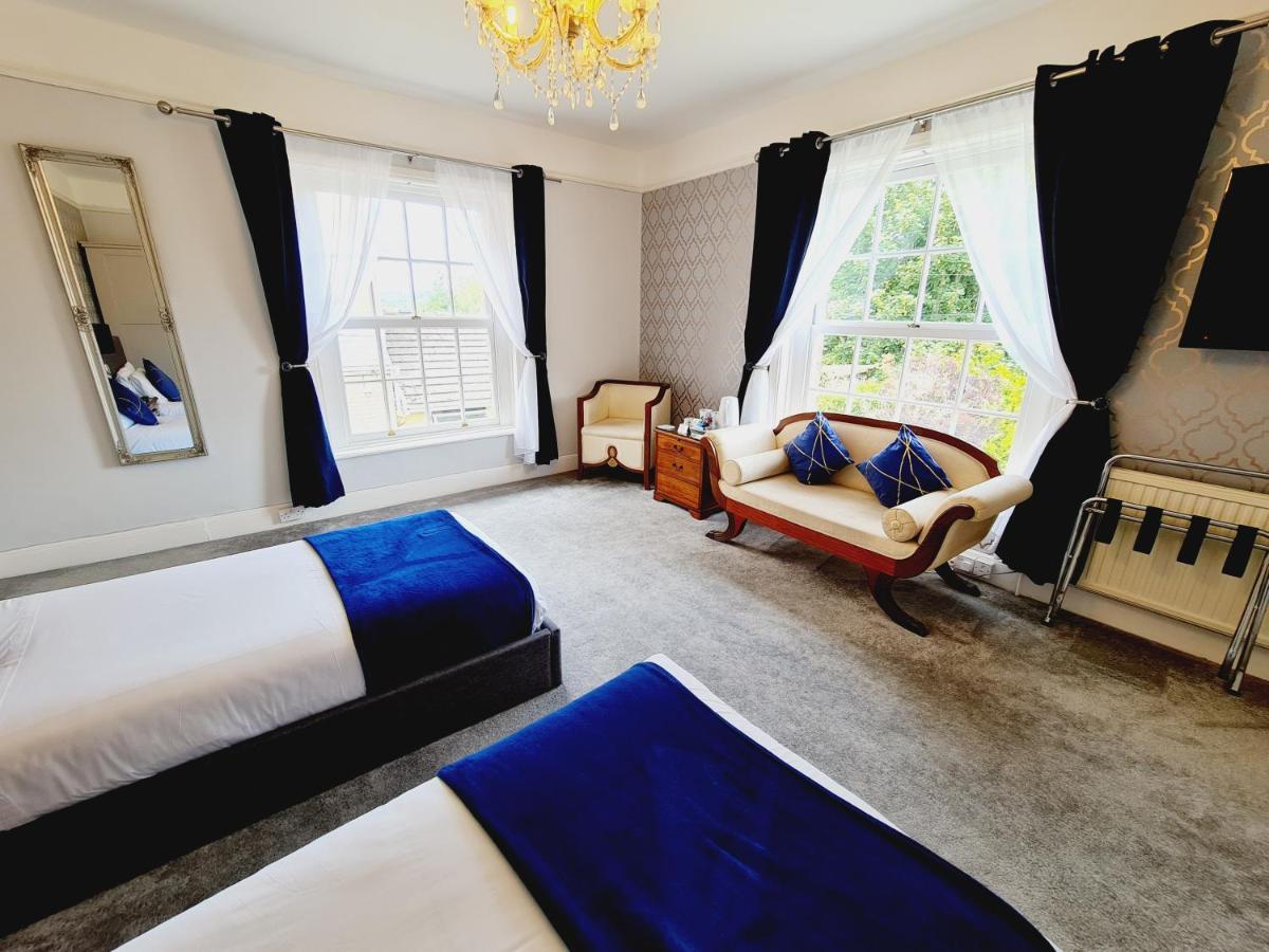 Beaufort Lodge - Central Location & Free Parking Taunton Exterior photo