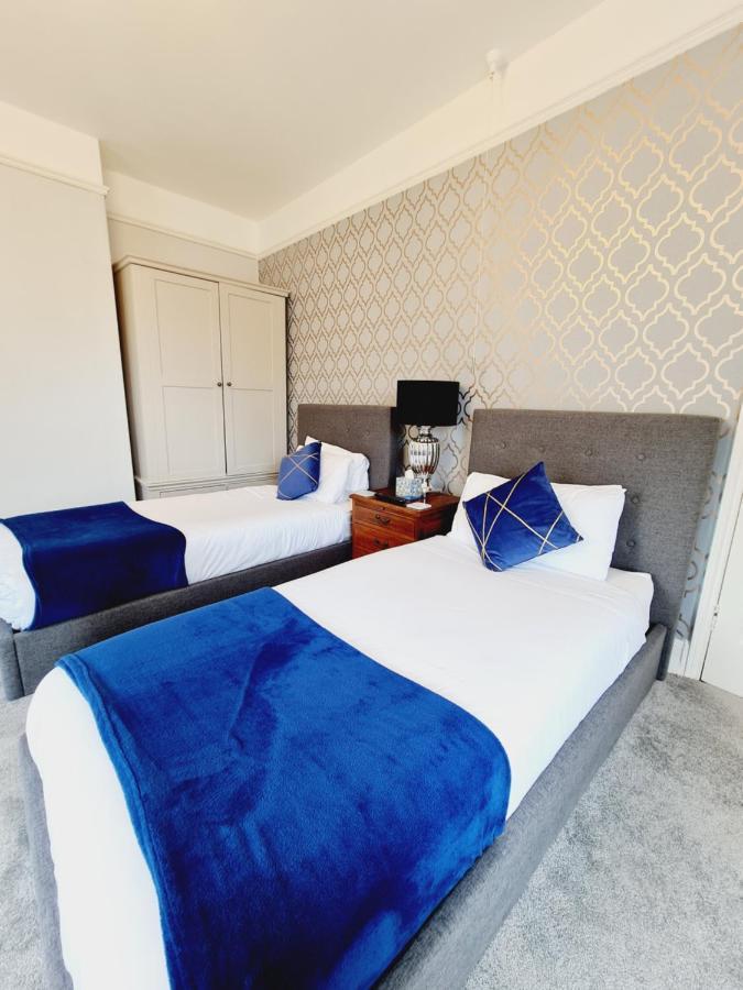 Beaufort Lodge - Central Location & Free Parking Taunton Exterior photo