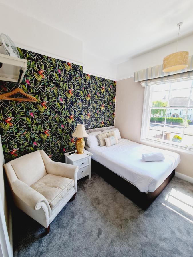 Beaufort Lodge - Central Location & Free Parking Taunton Exterior photo
